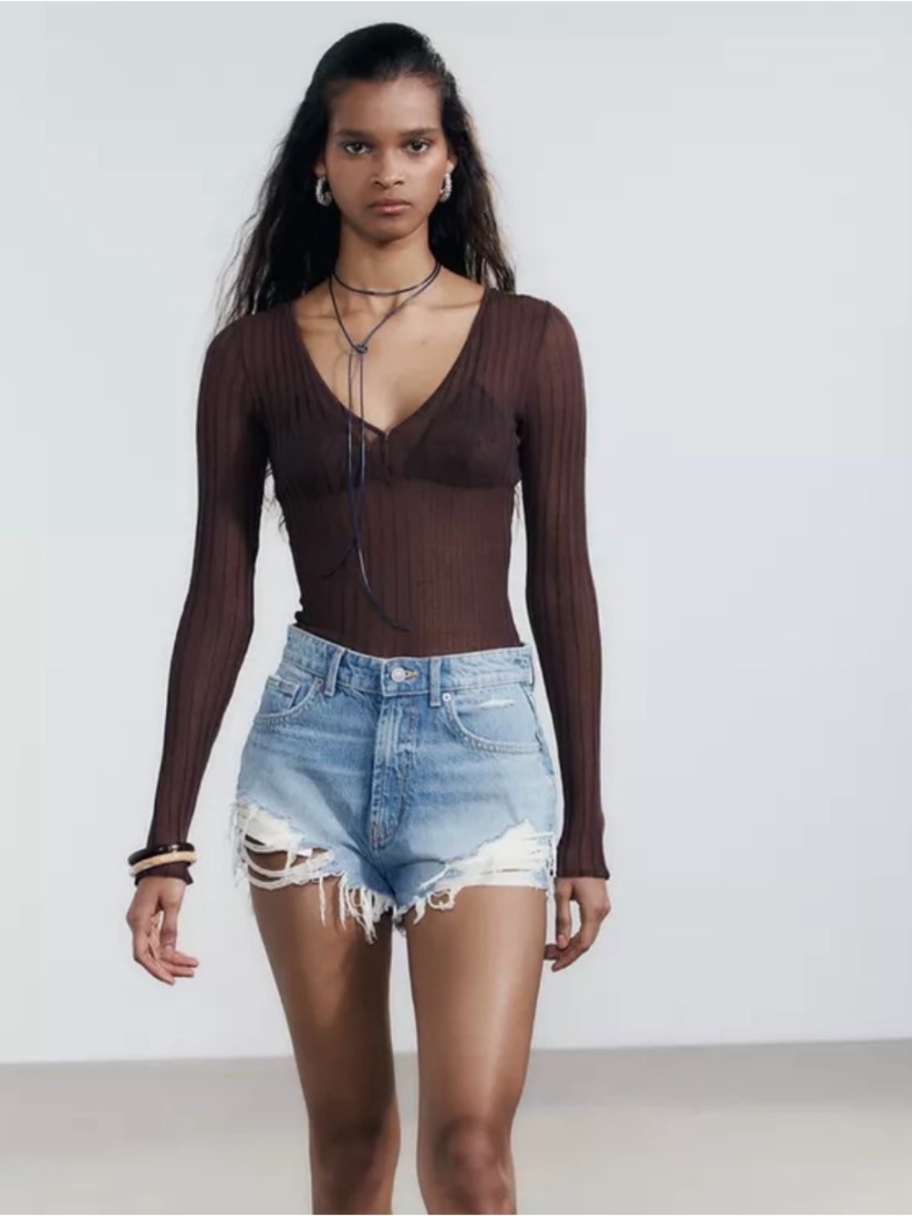 NWT ZARA CURVED HIGH-WAISTED DENIM DESTROYED COMFY CASUAL JEAN SHORTS